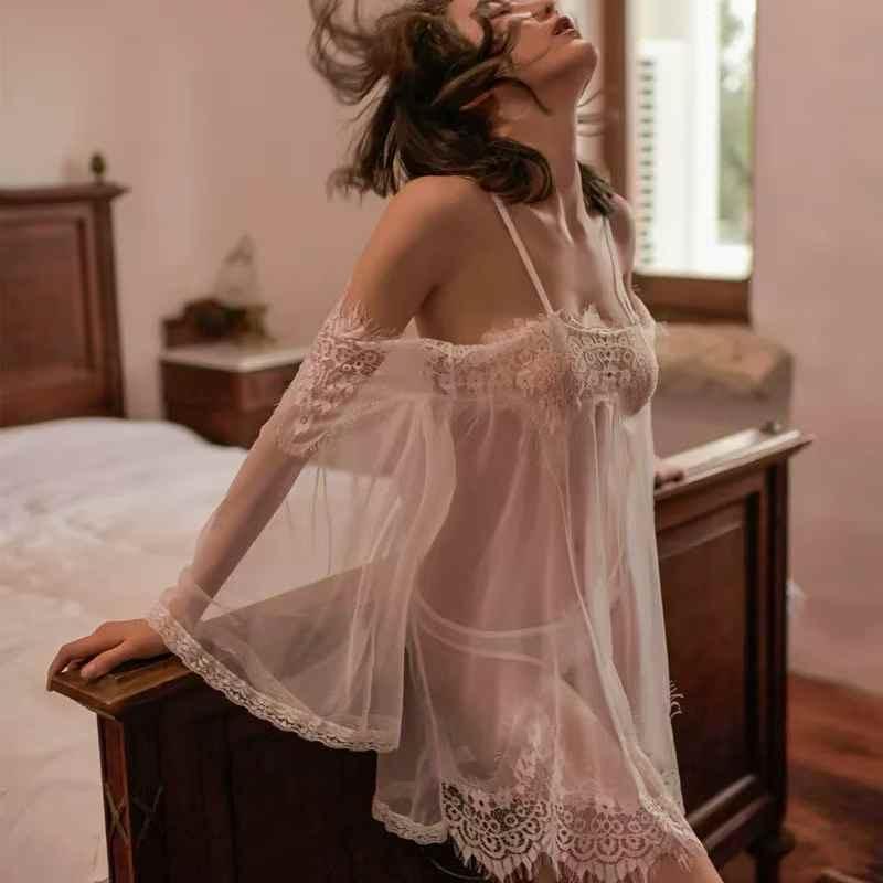 03137
